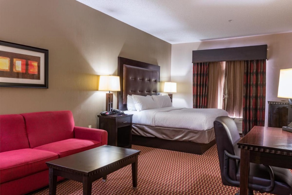 Holiday Inn Express Newington Image 11