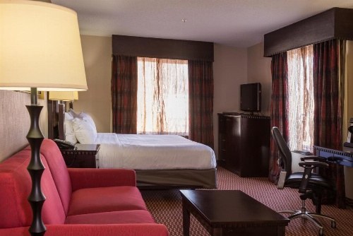 Holiday Inn Express Newington image 12