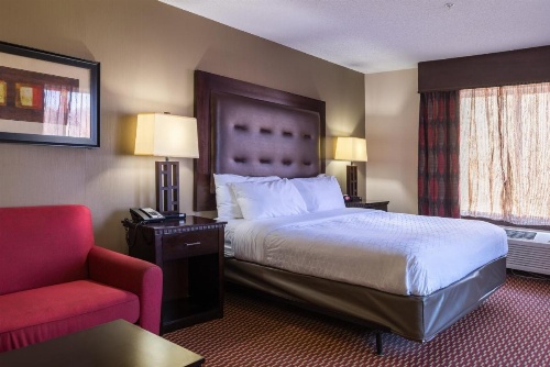Holiday Inn Express Newington image 16