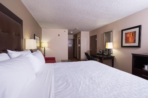 Holiday Inn Express Newington image 21
