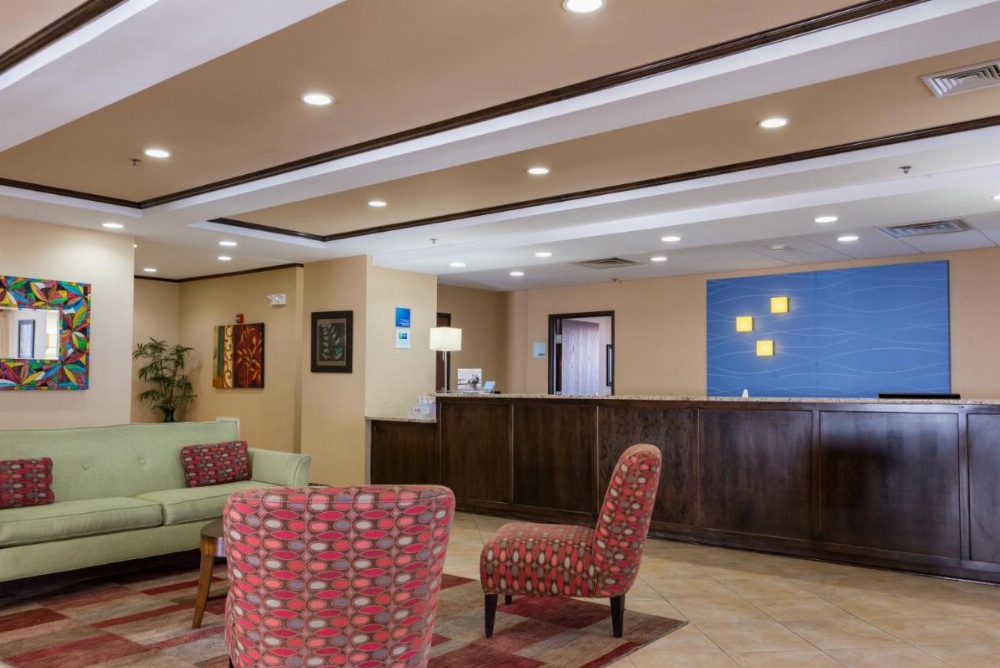 Holiday Inn Express Newington Image 25
