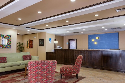 Holiday Inn Express Newington image 25