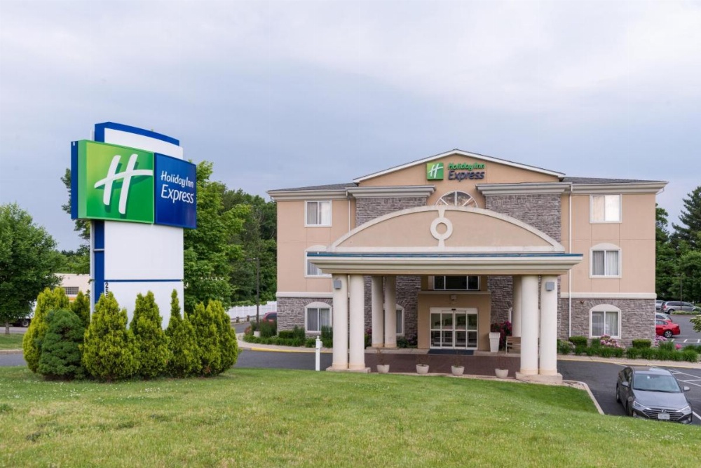 Holiday Inn Express Newington Image 30